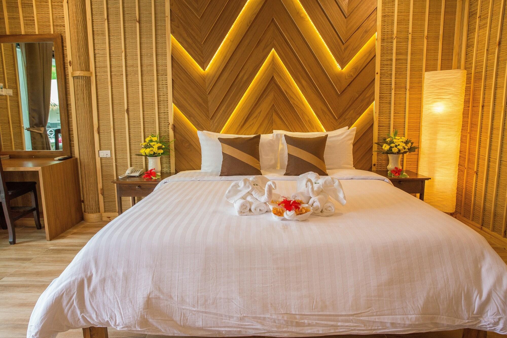 Adarin Beach Resort Mae Nam Eksteriør billede