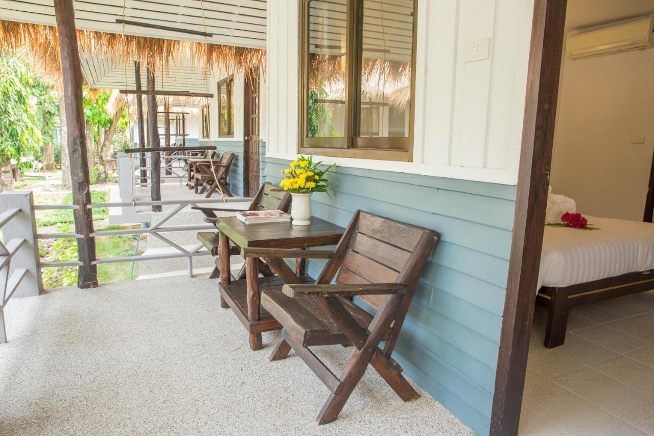 Adarin Beach Resort Mae Nam Eksteriør billede